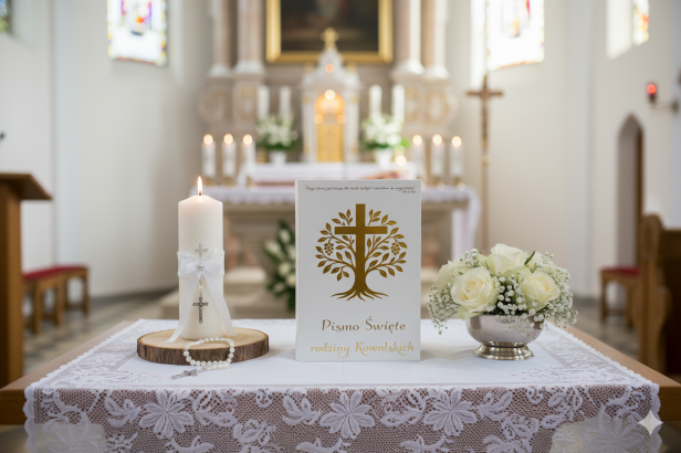 aranżacja Biblia Tysiąclecia – format oazowy z nadrukiem UV | Pismo Święte Starego i Nowego Testamentu | Prezent religijny w twardej oprawie