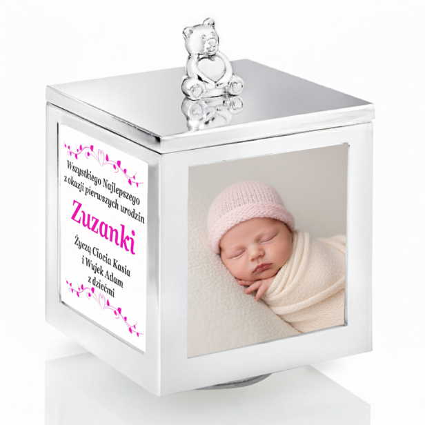 różowa personalizacja - Srebrna pozytywka–karuzela z 4 ramkami | Obrotowa szkatułka pamiątkowa z personalizacją