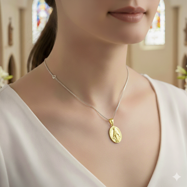 Medalik srebrny złocony, pr. 925 – Matka Boska Niepokalana Cudowny Medalik 1,6 g