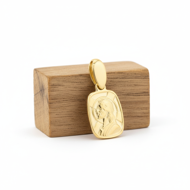 Medalik srebrny złocony, próba 925 - Jezus Chrystus - 1.6g