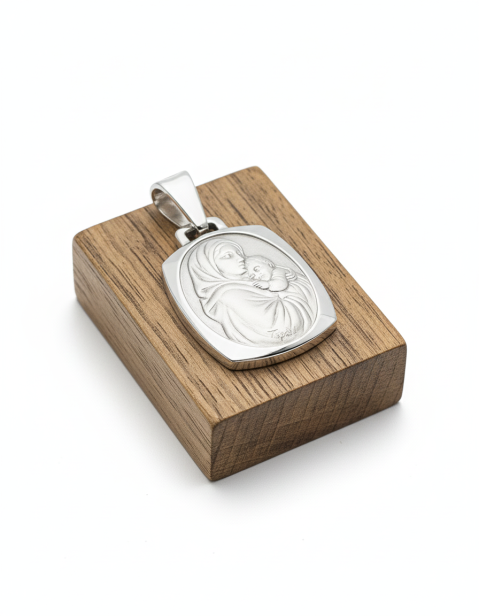 Medalik srebrny, AG925 – Matka Boża Cygańska 2,1 g