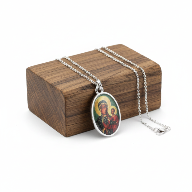 Srebrny medalik Matka Boska Częstochowska z łańcuszkiem – AG 925, 2,2 g