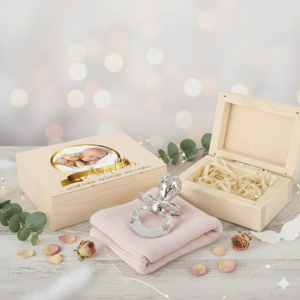 zloty projekt - Srebrny smoczek w drewnianym pudełeczku z nadrukiem – Pamiątka i Prezent | Linia BABY SILVER™