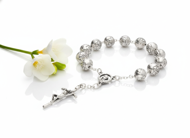 Różaniec włoski z różą papieską – dziesiątka 8 mm, 16 cm