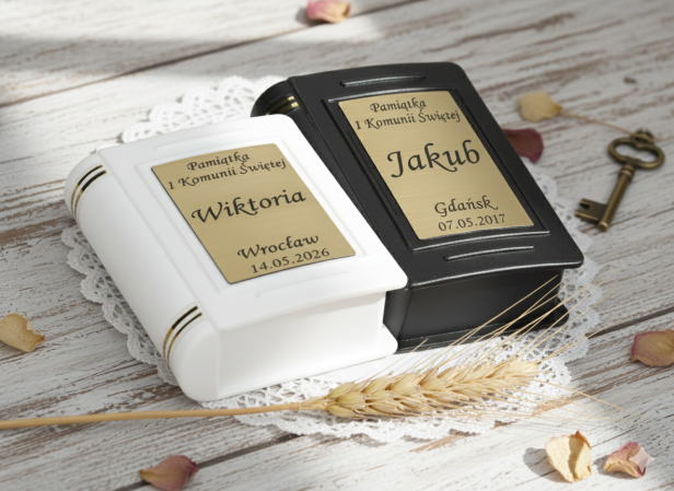 Rosarium™ – Pudełko na różaniec z grawerem złotym I Komunia Święta (białe, czarne)