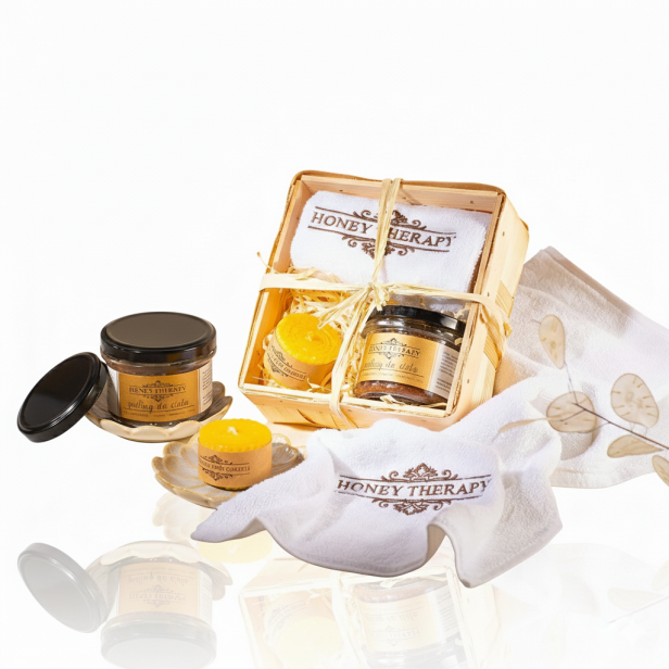 Zestaw prezentowy Naturalna Harmonia – peeling, świeca z węzy, ręcznik | Honey Therapy