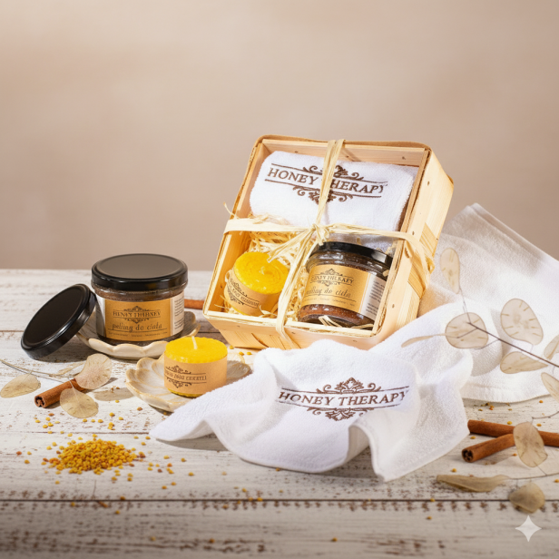 Zestaw prezentowy Naturalna Harmonia – peeling, świeca z węzy, ręcznik | Honey Therapy