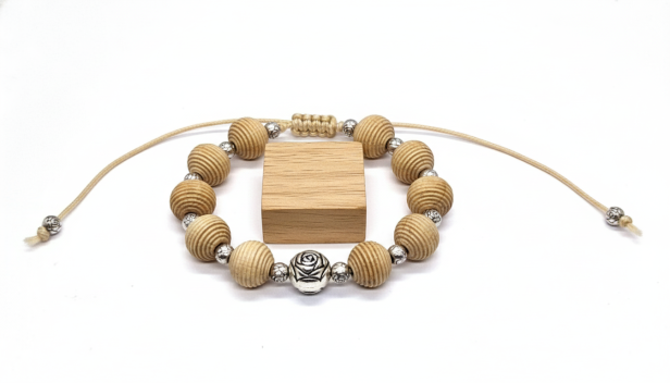 Bransoletka różańcowa na sznurku z jasnego drewna „osie gniazdo” – SacraStone™ AVE MARIA.