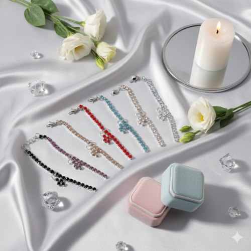 Bransoletka z krzyżykiem – elegancki dodatek do stylizacji.