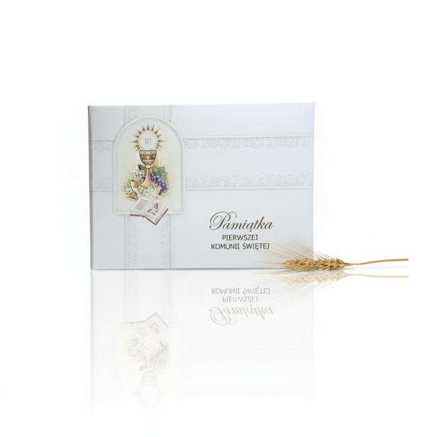 Album pamiątkowy na I Komunię Świętą z modlitwami, sentencjami i miejscem na życzenia, elegancka książeczka komunijna