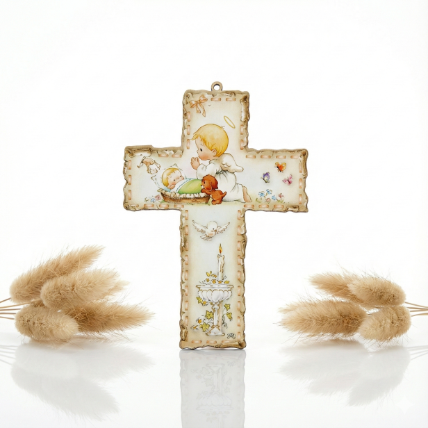 Krzyż pastelowy z Aniołkiem – Drewniana Pamiątka Chrztu Świętego
