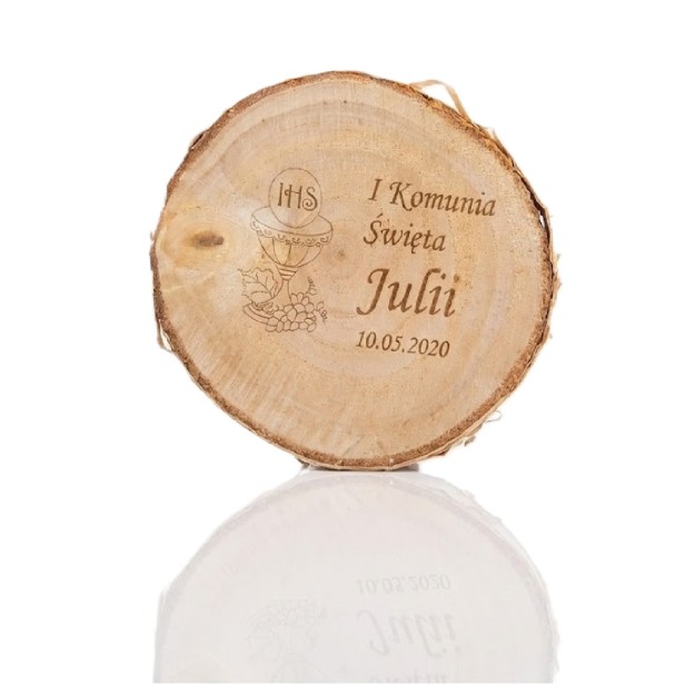Plaster drewna na stół Φ 4,5–6,5 cm – wizytówka z grawerem „Naturalne piękno zaklęte w detalu”