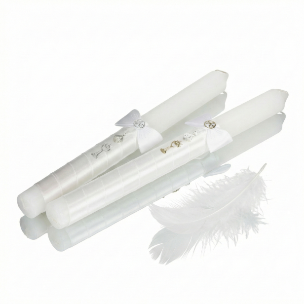 Świeca komunijna IHS z medalikiem Matki Bożej Szkaplerznej i Serca Jezusa