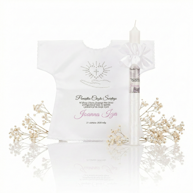 Świeca i szatka do chrztu z imieniem i ozdobnym stroikiem AMAZON PERŁA (szatka)
