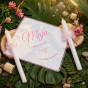 Zestaw różowy - Świeca i szatka do chrztu z imieniem i ozdobnym stroikiem AMAZON Duch Święty