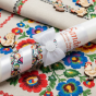 Świeca na Chrzest – motyw łowiczanki | Linia FolkStyle® – Tradycja i Wiara.png