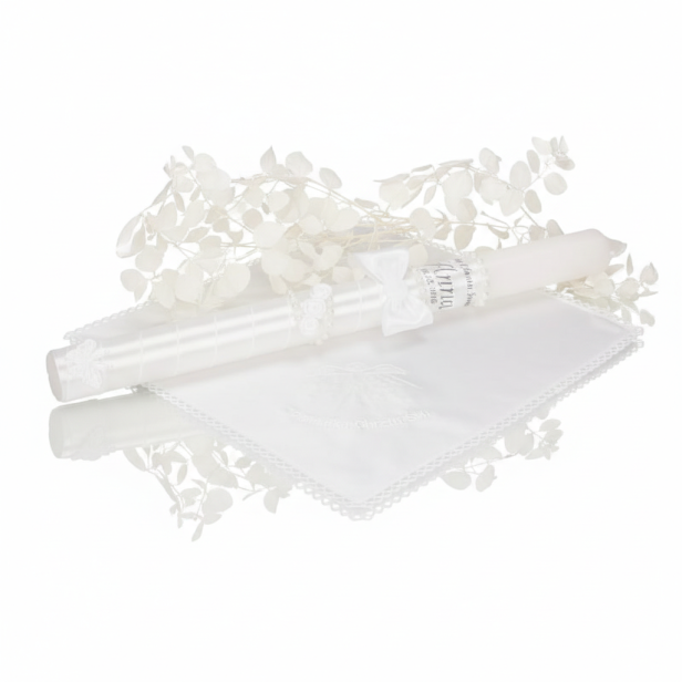 Biały zestaw do Chrztu – świeca z imieniem i datą oraz haftowana szatka