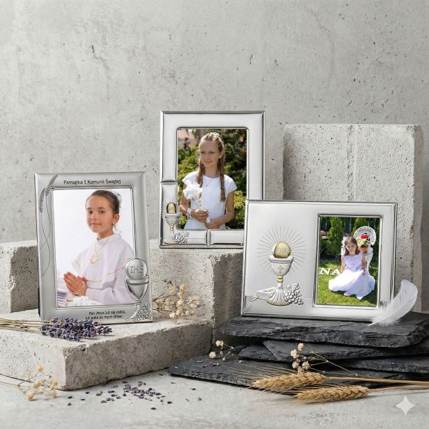 Ramka srebrna AG999 z Hostią IHS, Biblią i winoroślą 10×15 | SILVER COMMUNION™