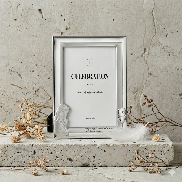 Ramka srebrna AG999 z wizerunkiem dziewczynki – I Komunia Święta 10×15 | SILVER COMMUNION™