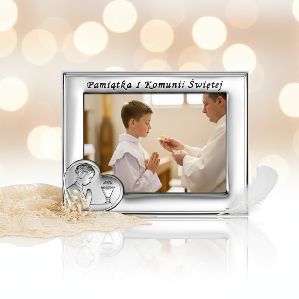 Ramka srebrna AG999 – I Komunia Święta chłopiec 9×13 | SILVER COMMUNION™