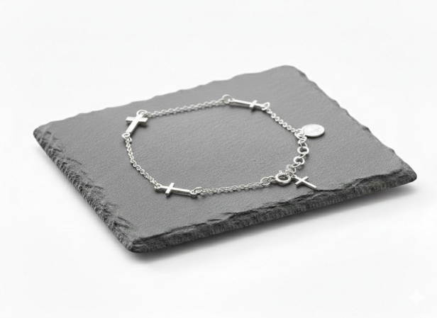 Bransoletka srebrna CELEBRYTKA z krzyżykami i Cudownym Medalikiem – pr. 925, 2,4 g