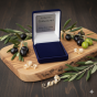 Ozdobne pudełko ETUI prezentowe NAVY BLUE z grawerem – eleganckie opakowanie na biżuterię lub różaniec