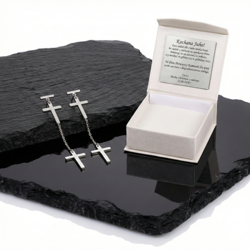 Srebrne kolczyki pr.925 KRZYŻYK CELEBRYTKA w pudełku z grawerem – elegancka biżuteria sakralna