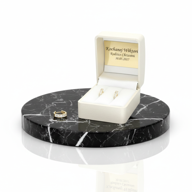 Złote kolczyki 585 z cyrkoniami – angielskie zapięcie, personalizowana pamiątka Chrztu