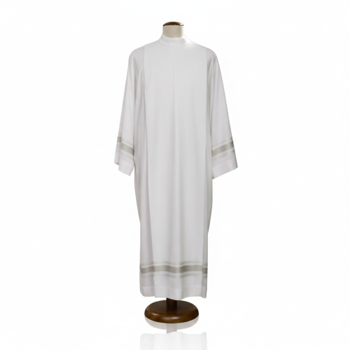 Alba kapłańska z tkaniny wiskozowej – krój rzymski | Szaty liturgiczne