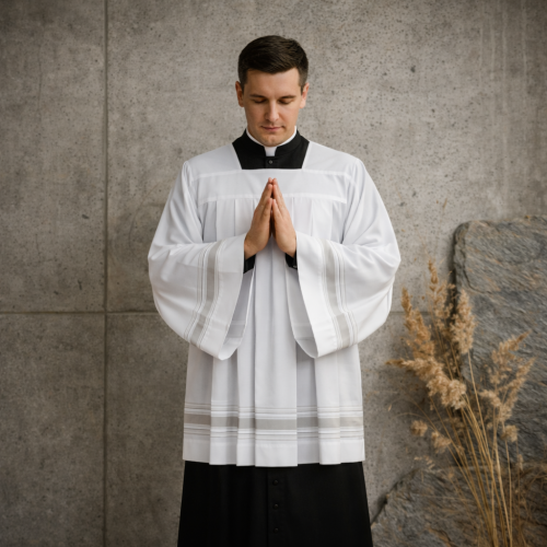 Komża kapłańska śmietankowa – wiskoza premium | Szaty Liturgiczne