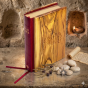 Biblia Jerozolimska (angielska) w oprawie z drzewa oliwnego – Ziemia Święta | Made in Israel™