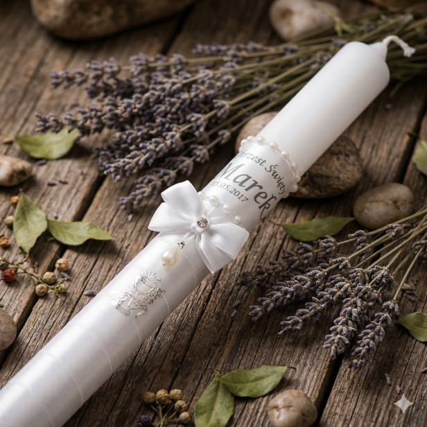 Świeca imienna z perłą | Linia PERLA AURORA™ – Światło Czystości i Łaski
