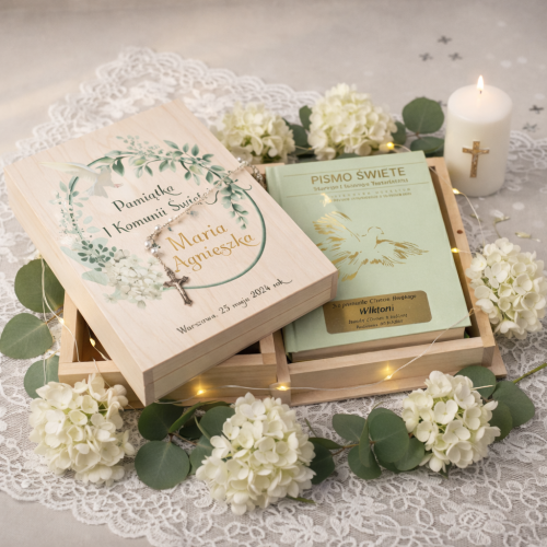 Pismo Święte w pudełku drewnianym EKO ♻ z nadrukiem UV | Pamiątka I Komunii Świętej | Biblia Paulistów w aranżacji komunijjnej