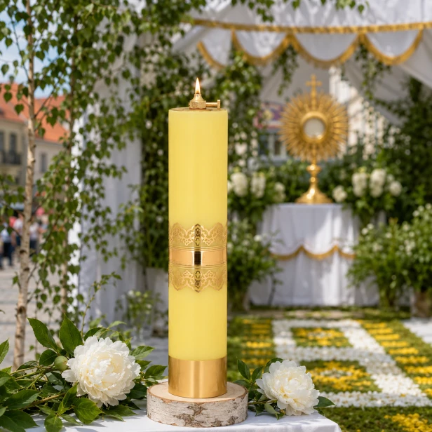 Świeca olejowa liturgiczna żółta ze złotym zdobieniem i wkładem – 31 cm