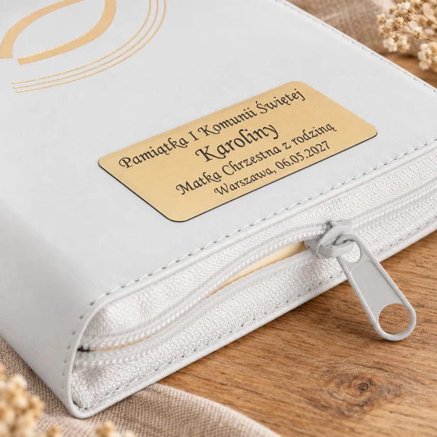 Biblia Paulistów z grawerem – makro tabliczki z dedykacją
