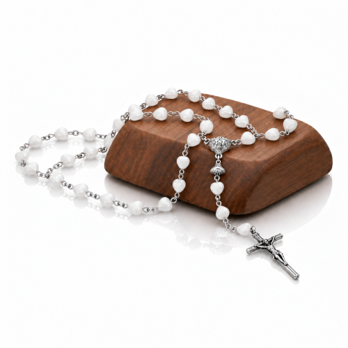 Różaniec komunijny SERDUSZKA biała kreda – 47 cm