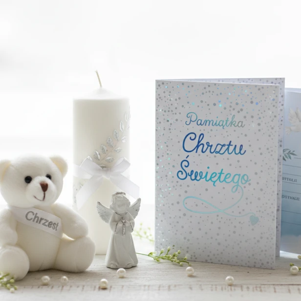 Książeczka pamiątkowa Chrzest Święty – aranżacja produktowa