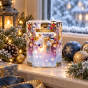 Świeca XMAS TIME w szkle – bożonarodzeniowa aranżacja przy oknie