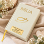 Biblia ecru ze złotą rybką – personalizowana dedykacja na okładce