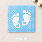 Serwetki Baby Stópki – wymiary po złożeniu 16,5 × 16,5 cm