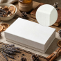 Białe pudełko ozdobne MAGNETIC BOX™ – struktura lnu w rustykalnej aranżacji