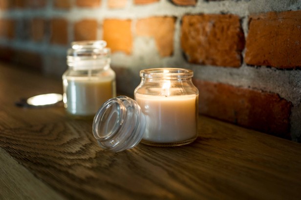 Świeca w szkle z wieczkiem