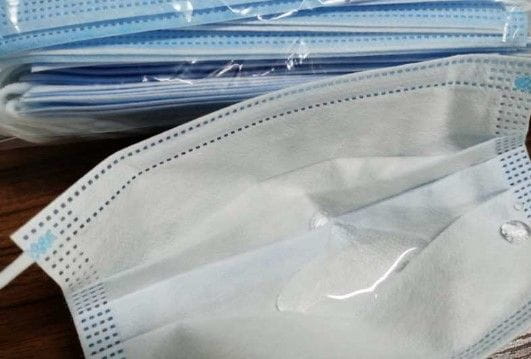 maseczka jednorazowa